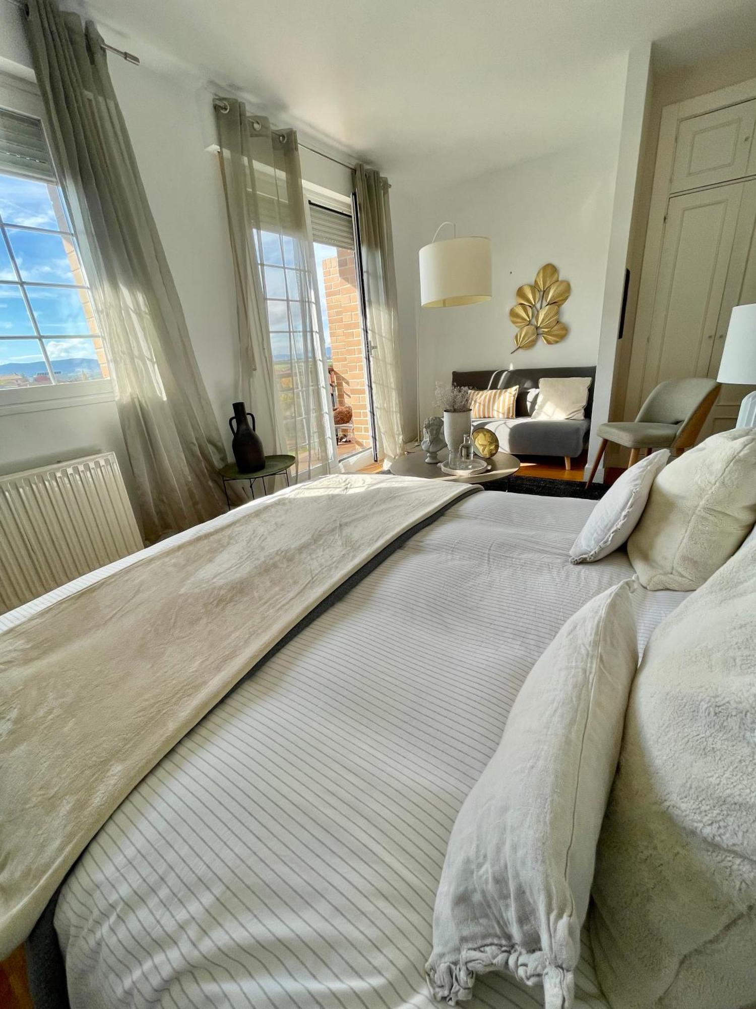 Estilosa Casa Golf Suites 고라이즈 외부 사진