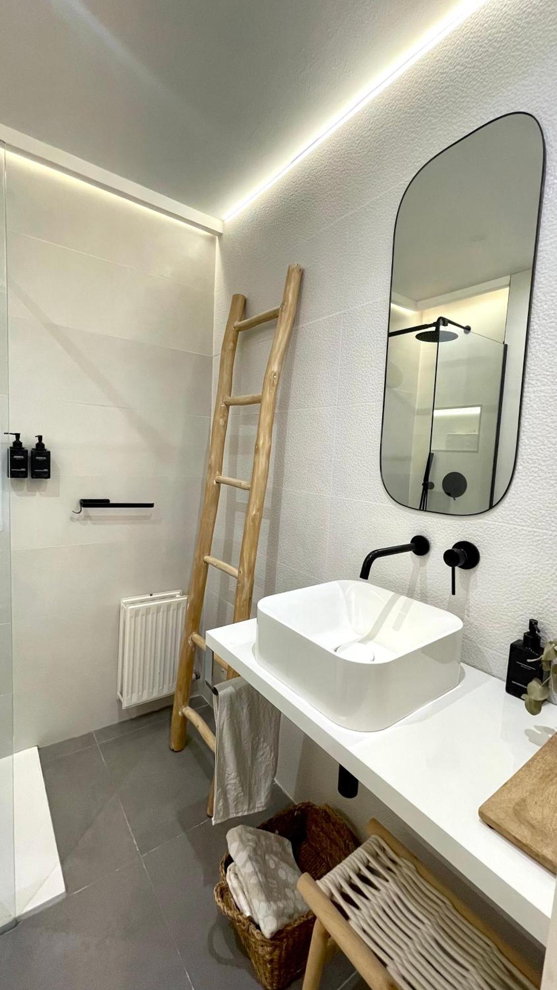 Estilosa Casa Golf Suites 고라이즈 외부 사진