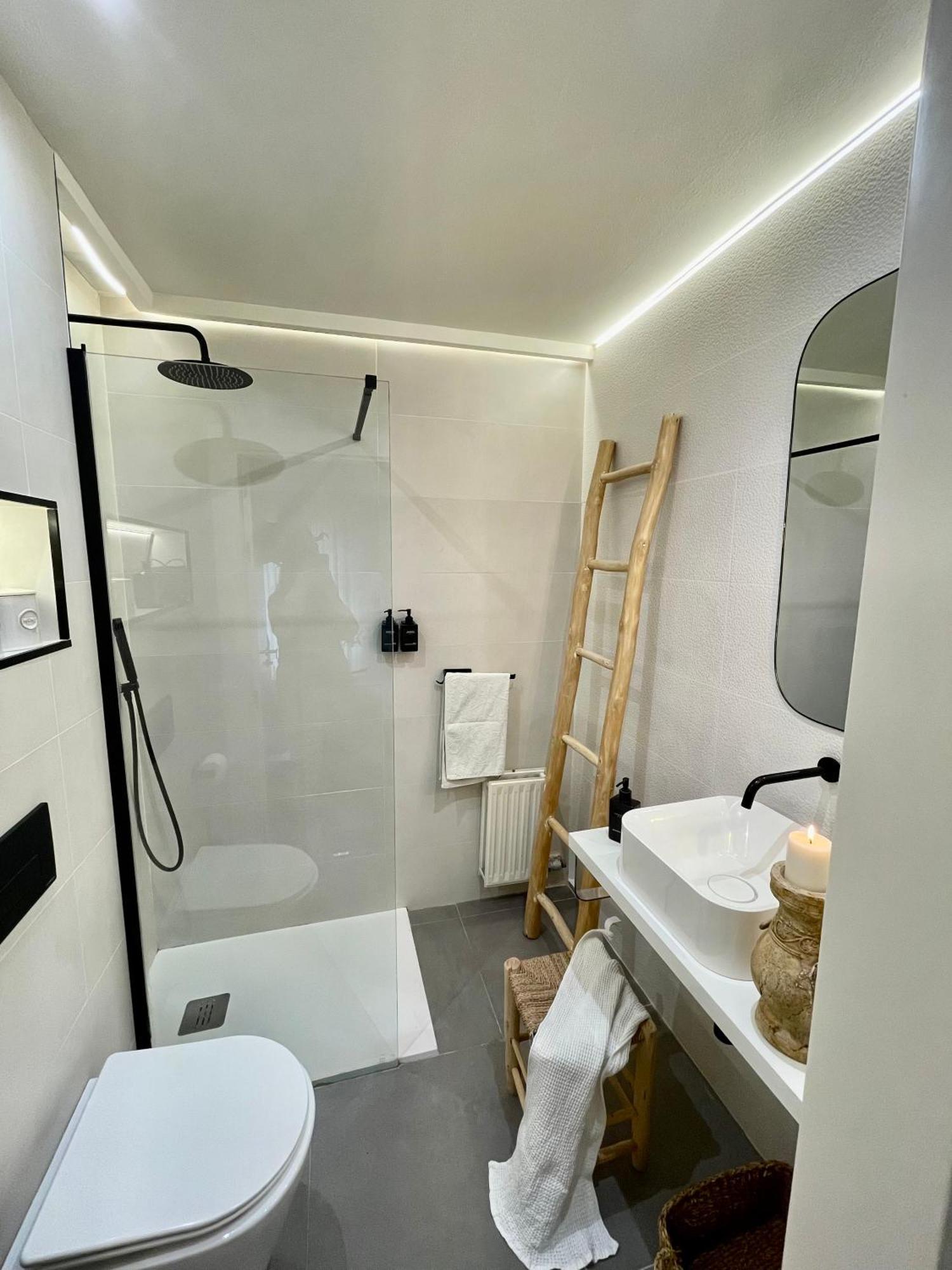 Estilosa Casa Golf Suites 고라이즈 외부 사진